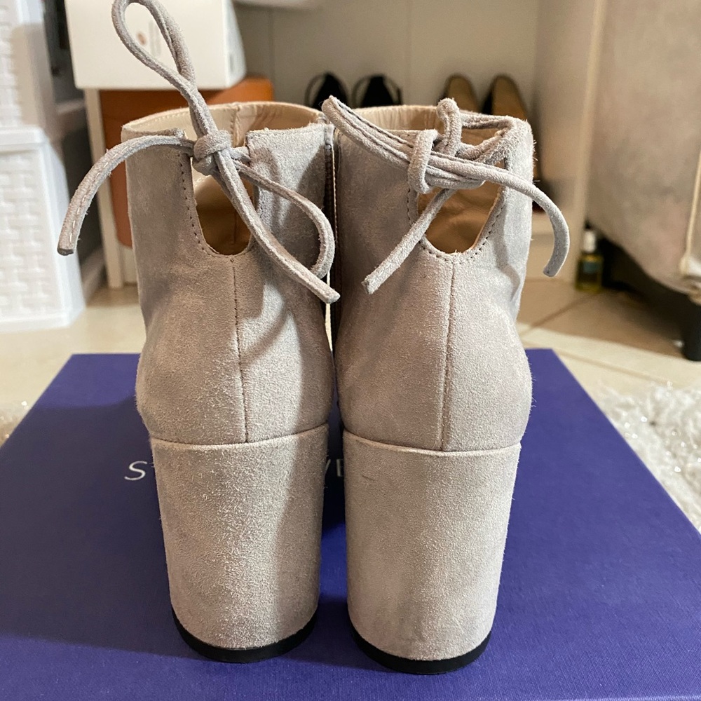 Stuart Weitzman Gardiner Mid Heel Ankle Boots - Picture 3 of 8